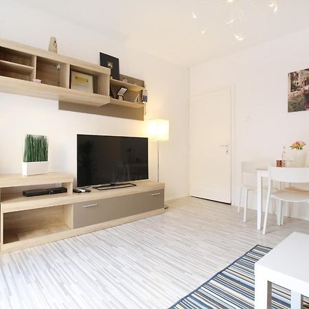 The Flat - Old Town - Center Appartement Zadar Buitenkant foto
